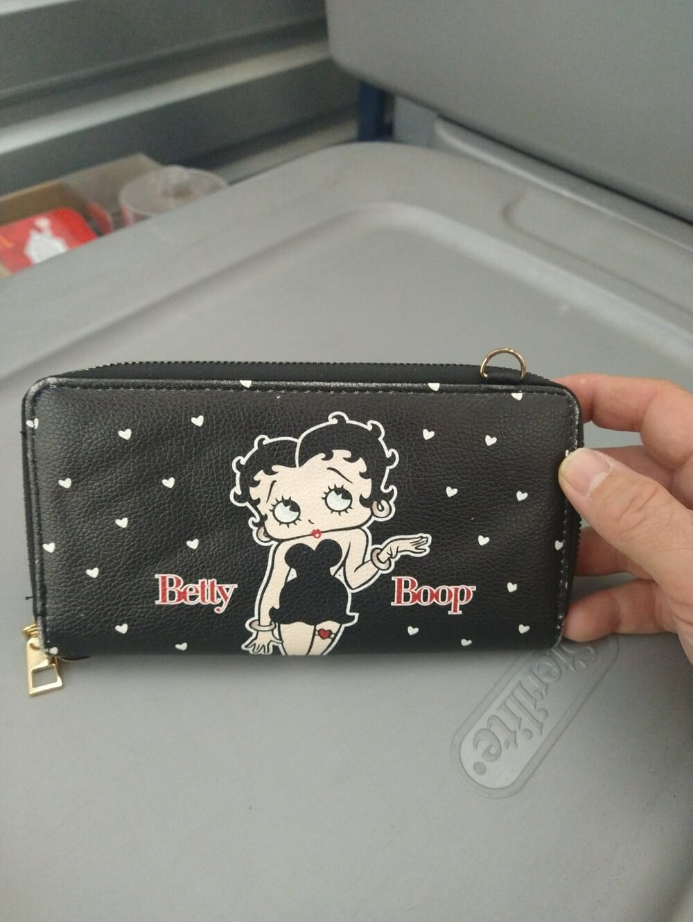 Betty Boop Zip Wallet Black & White Stripes, Hearts & Red Dress Card Organizer